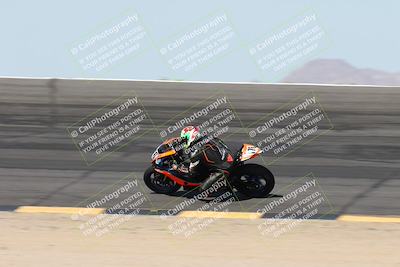 media/Apr-18-2025-CVMA Friday Practice (Fri) [[88baa45499]]/Racer 3/Session 2 (Bowl Pans)/
